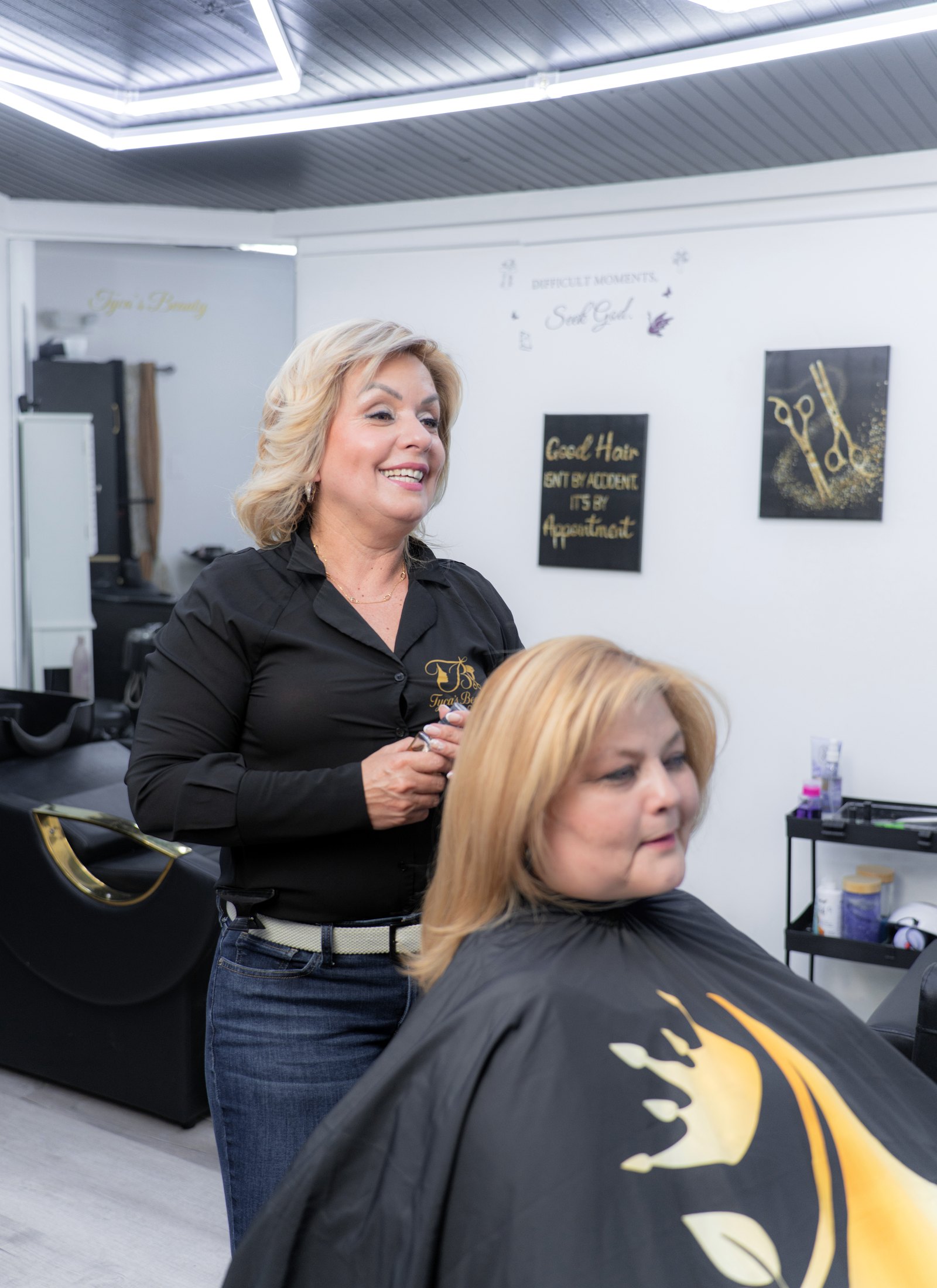 Equipo profesional de Tyca's Beauty Salon